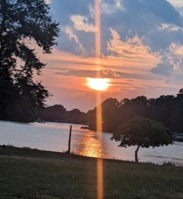 New Point Otro | Waterfront with boat dock