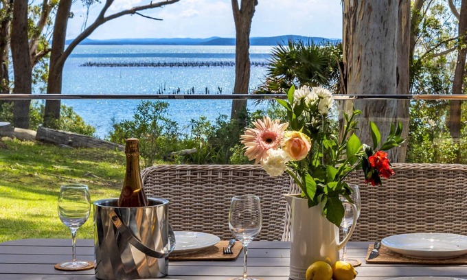 Soldiers Point Casa | Waterfront Woodlands Sunsets Soldiers Point - Whole Property