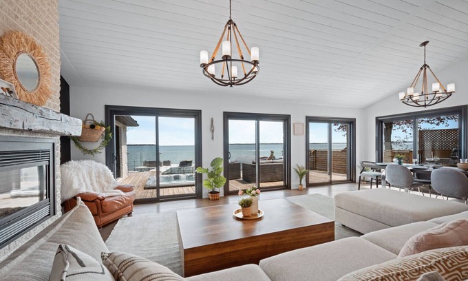 Alcona Cabaña | Vrbo Property
