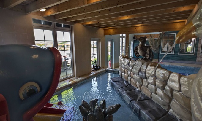 West-Graftdijk Casa | Waterland 10 by Interhome