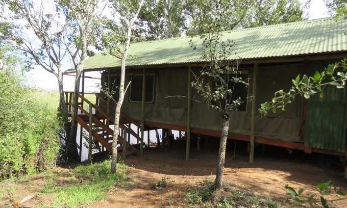Inxuba Yethemba Otro | Waterlea-on-River Tented Cabins