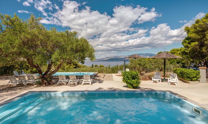 Supetar Complejo | Waterman Beach Village