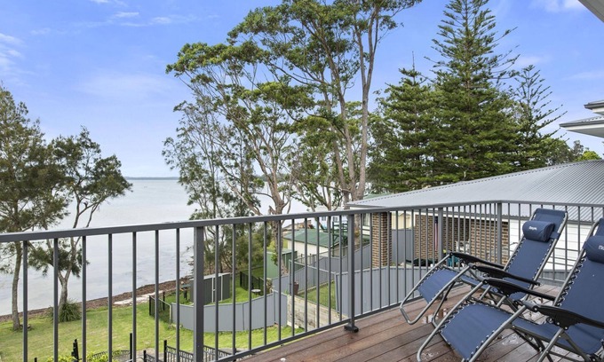 Erowal Bay Casa | Waters Edge - Belle Escapes Jervis Bay