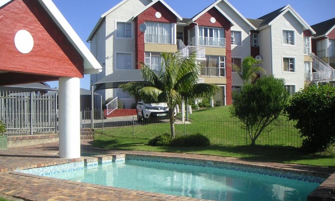 Aston Bay Apartamento | Waterside Living DB03