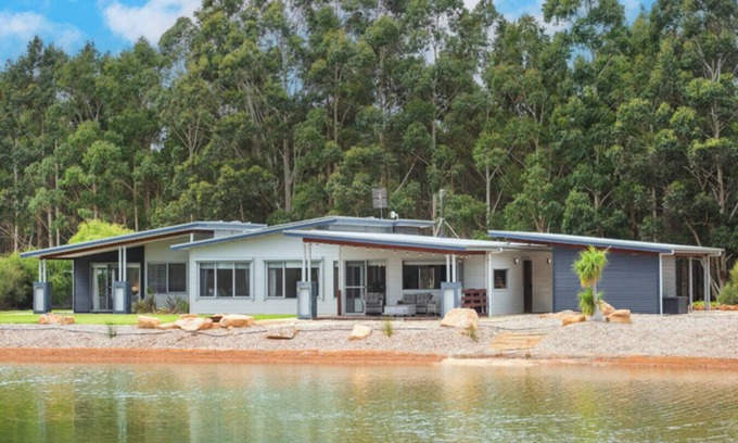 Wilyabrup Apartamento | Waterside Wilyabrup | Lake Views | Family Friendly
