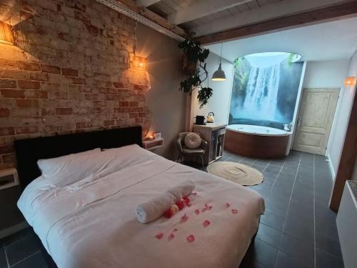 Bodegraven Apartamento | Waterval Wellness-suite met Sauna!