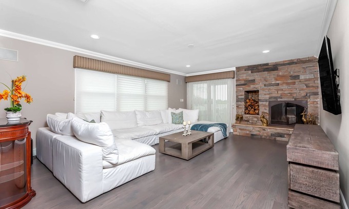 Lido Beach Casa | Waterview beach House with Private Beach