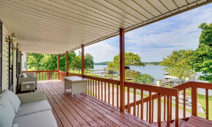 Spring City Casa | Watts Bar Lake House: Boat & Fish On-Site!