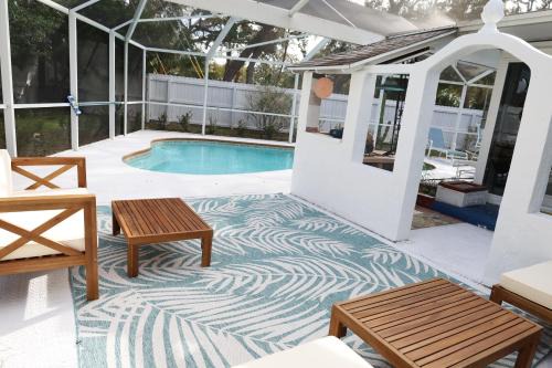 La Vista Casa | Wave Cave - Beach, Heated Pool, BBQ, Family, Friends, Fun
