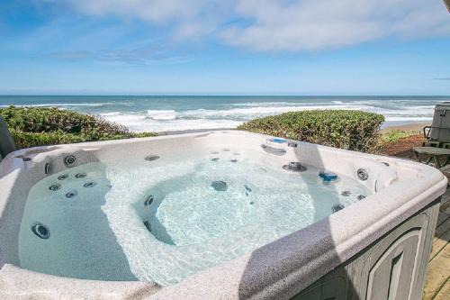 Lincoln Beach Casa | Wave Watcher