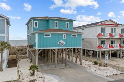 Oak Island Casa | Wave Watcher