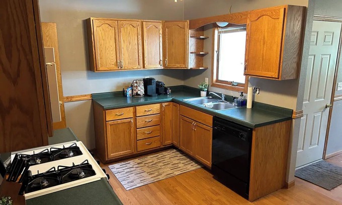 Waverly Casa | Waverly 3 Bed 2 Bath Home