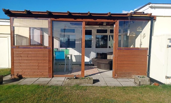 Kidwelly Casa | Waves And Woods Holiday Home