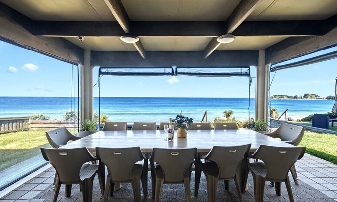 Central Coast Casa | Waves at Wamberal, Wamberal