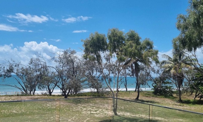 Woodgate Casa | Waves at your Back Door on Theodolite Creek Drive