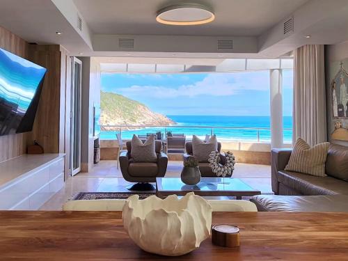 Herolds Bay Casa | Waves of Grace Seafront Villa