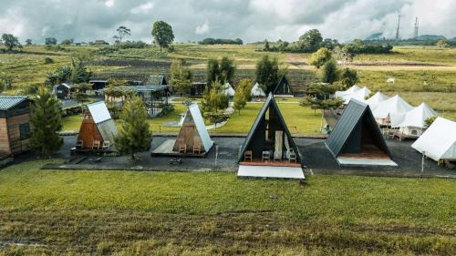 Tomohon Complejo | Wawowow