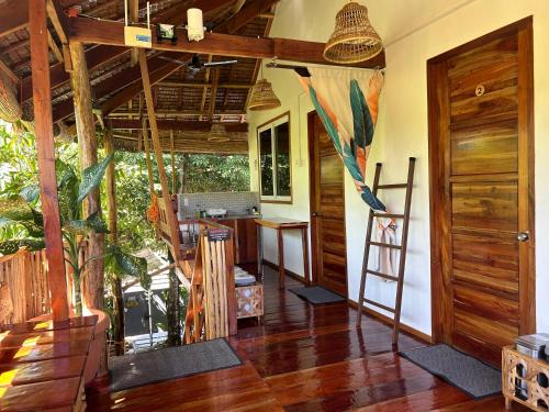 General Luna Casa | Wayans Siargao Homestay
