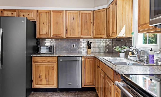 Waynesboro Casa | Waynesboro Home 25min to Wintergreen Sherando