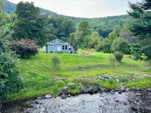 Waynesville Casa | Waynesville Misty Creek Cottage