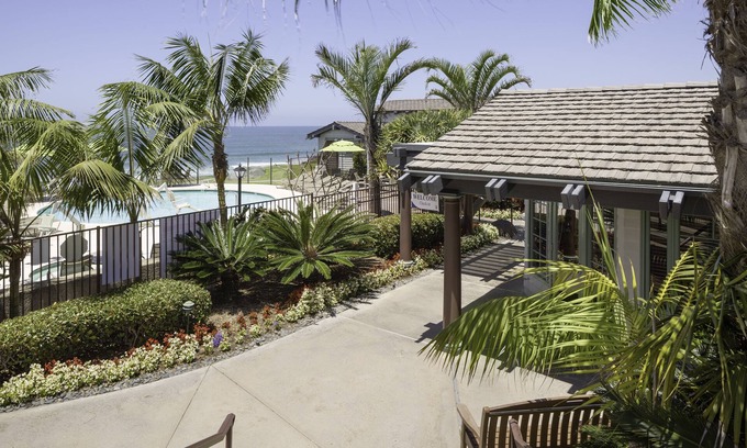 Del Mar Condominio | WCH at Wave Crest Resort
