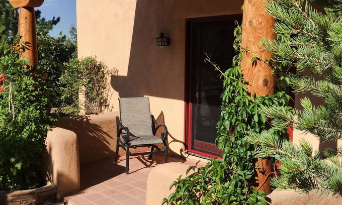 Taos Casa | Estamos a 20 millas de la Taos Ski Valley Y 1. 25 millas del centro de la ciudad.