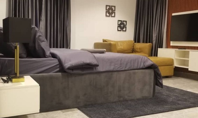 Ajah Apartamento | We are vintage, yet retro, a blend of antique and modern styles for your comfort