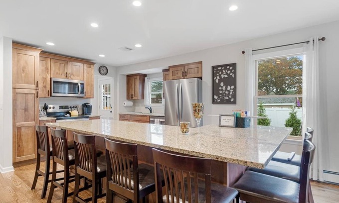 East Shoreham Casa | Weddings, LaCrosse or Getaway. This Is the House!