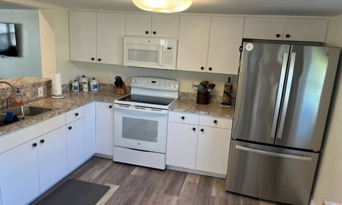 Weeki Wachee Gardens Casa | Weeki Wachee Overflow House