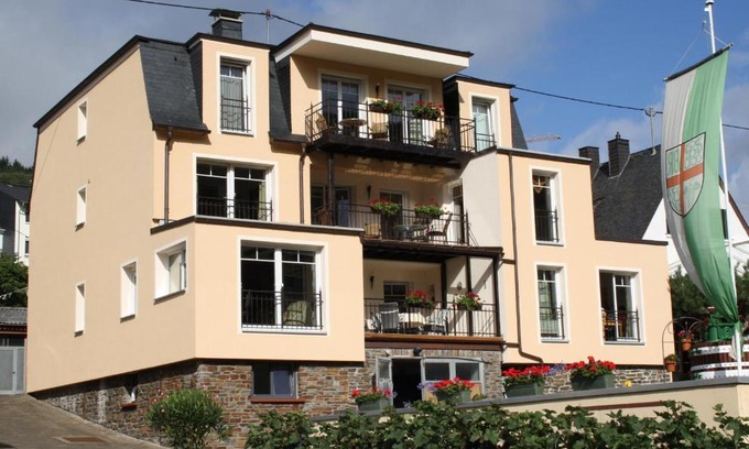 Briedel Casa | Weingut Goeres
