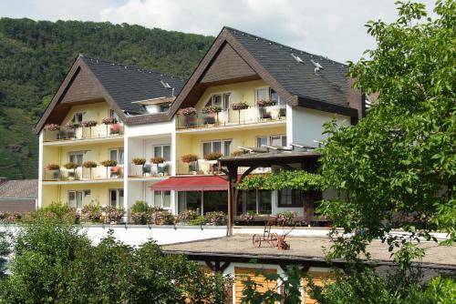 Ernst Casa | Weinhotel Sonnenschein
