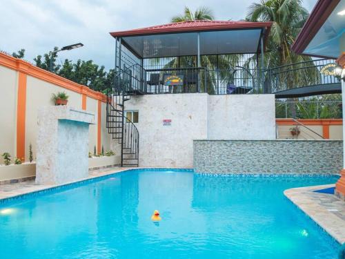 Punal Casa | Welcome to Villa D’Mirella!
