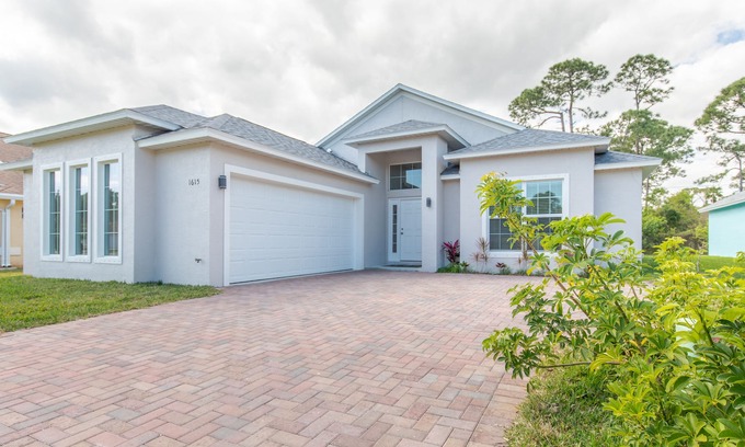 Florida Ridge Casa | Welcome at Coastal Soul perfect place for traveling Family