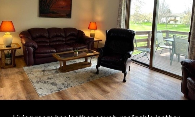 De Forest Casa | Welcome! Living rm, Family rm, 2 Bathrm w/shower