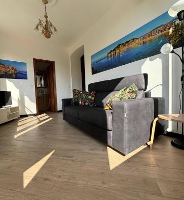 Rezza Apartamento | WELCOME RIVIERA - Cà de la Mia, 60 sqm Apartment with 1 Bedroom, 1 Bathroom, Near the Centre, with Free Parking lot at 400 mt from the apartment