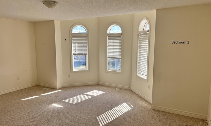 Niagara Falls Casa | Welcome to a Charming 4-Bedroom Retreat in Chippawa, Niagara Falls