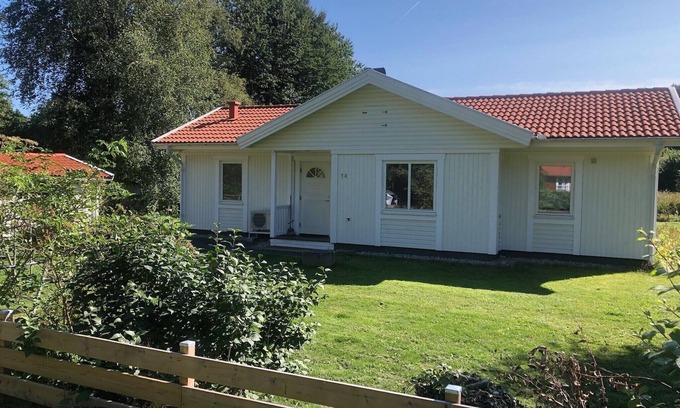 Listarum Casa | ¡Bienvenido a una encantadora casa en Österlen cerca de la hermosa naturaleza y el agua!