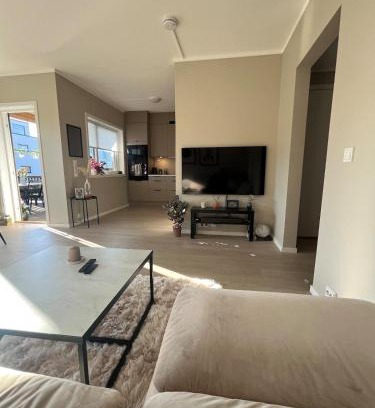 Faervik Apartamento | Welcome to a new apartment at Tromøy!