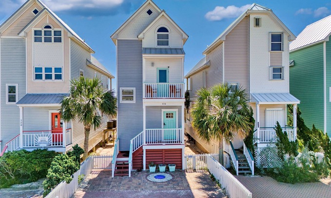 East End Casa | Welcome to Aboard the Katie Leigh!