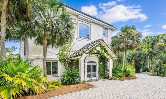 Plantation Casa | Welcome to Atlantis!