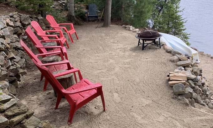 Highlands East Cabaña | WELCOME to beautiful Sunset Point waterfront cottage!