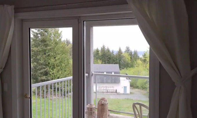 Chemainus Casa | Welcome to By the Bay Lavender's Villa