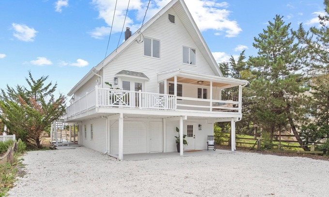 Delaware Beaches Casa | Welcome to COASTAL SERENITY - Your Ultimate Beachfront Escape!