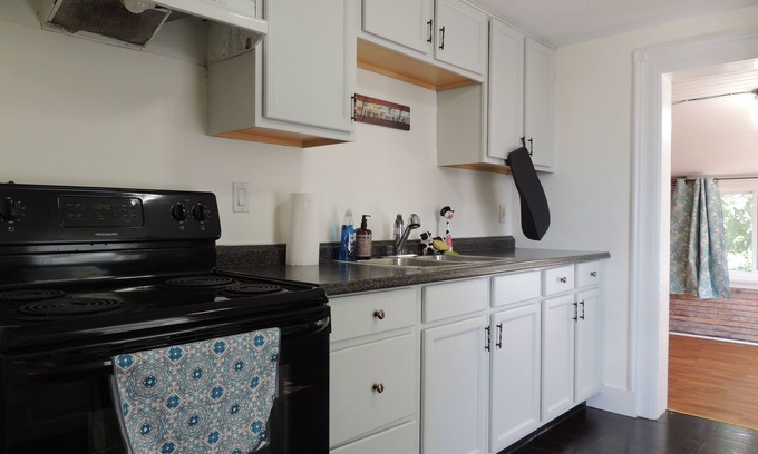 Woodstock Apartamento | Welcome to Cowtown! Homey open concept 2 bedroom apartment.