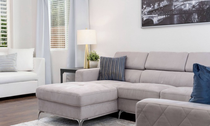 Citrus Heights Casa | Welcome to cozy fully stocked home with TV in every room! Near downtown, airport