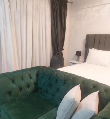 Lavington Apartamento | Welcome to Demphy stays!