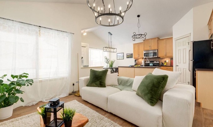 Cochrane Casa | Welcome to "Fortress"