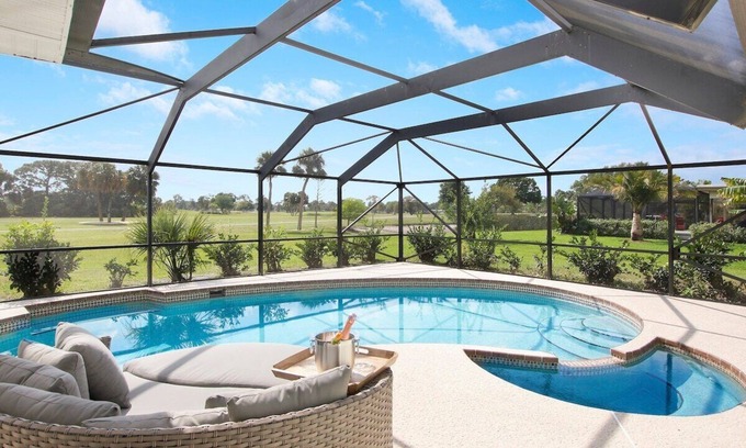 Port Saint Lucie Casa | ¡Bienvenido a Golfer’s Dream Retreat en Port St. Lucie, Florida!
