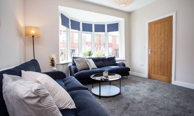 Blyth Casa | Welcome to Haughton Terrace, a spacious and stylish home in Blyth, perfect for families or groups of up to 9 guests. Enjoy modern comforts, 5 cozy bedrooms, 2 bathrooms, and easy access to the coast and local amenities.