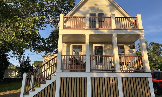 Tiverton Cabaña | Welcome to Holiday House